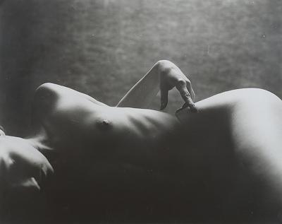AKT