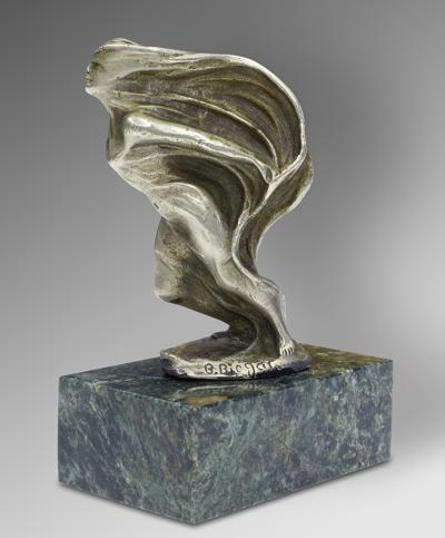 KOBIETA Z WOALEM, 1920