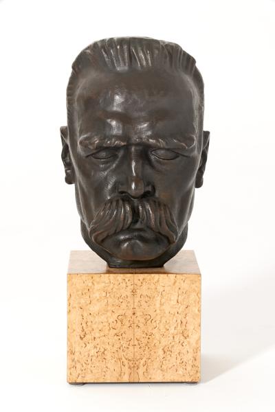 Głowa Marszałka Józefa Piłsudskiego, 1927