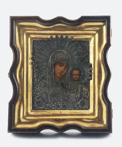 Ikona - Matka Boska kazańska, w okładzie srebrnym i w kiocie