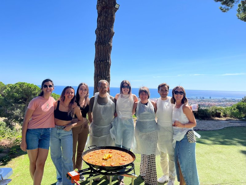 Team building en verano para empresas: experiencias corporativas para unir y potenciar equipos