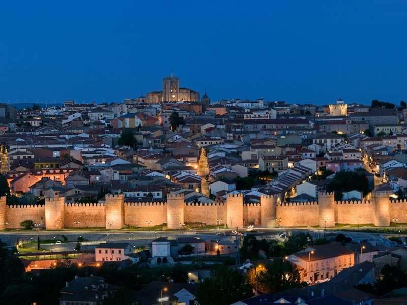 Team building en Ávila: experiencias corporativas para unir y potenciar equipos