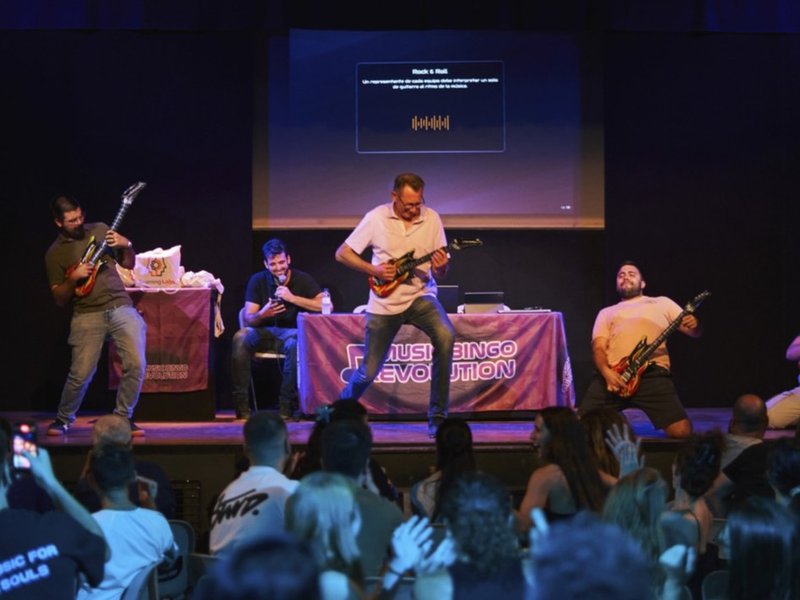 Organize your team building activity in Valencia