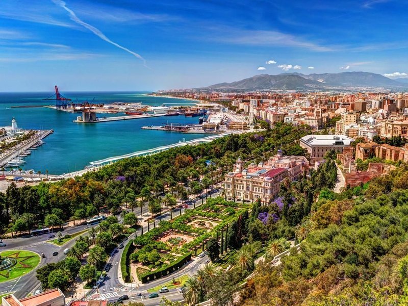 Team building en Málaga: experiencias corporativas para unir y potenciar equipos