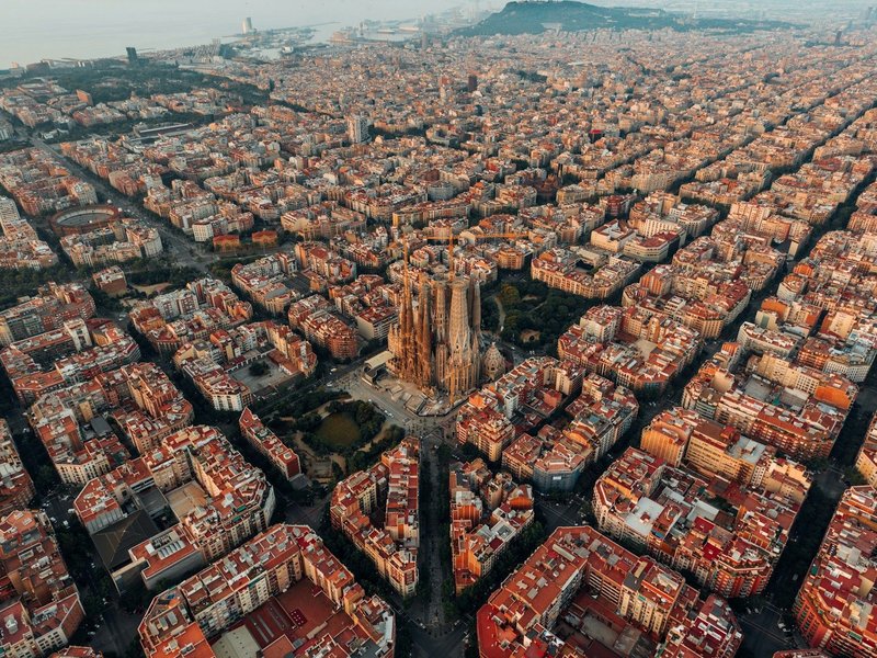 Team building in Barcelona: corporate experiences to unite and empower teams