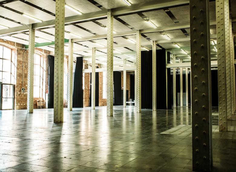 Fabra i Coats - Image 1