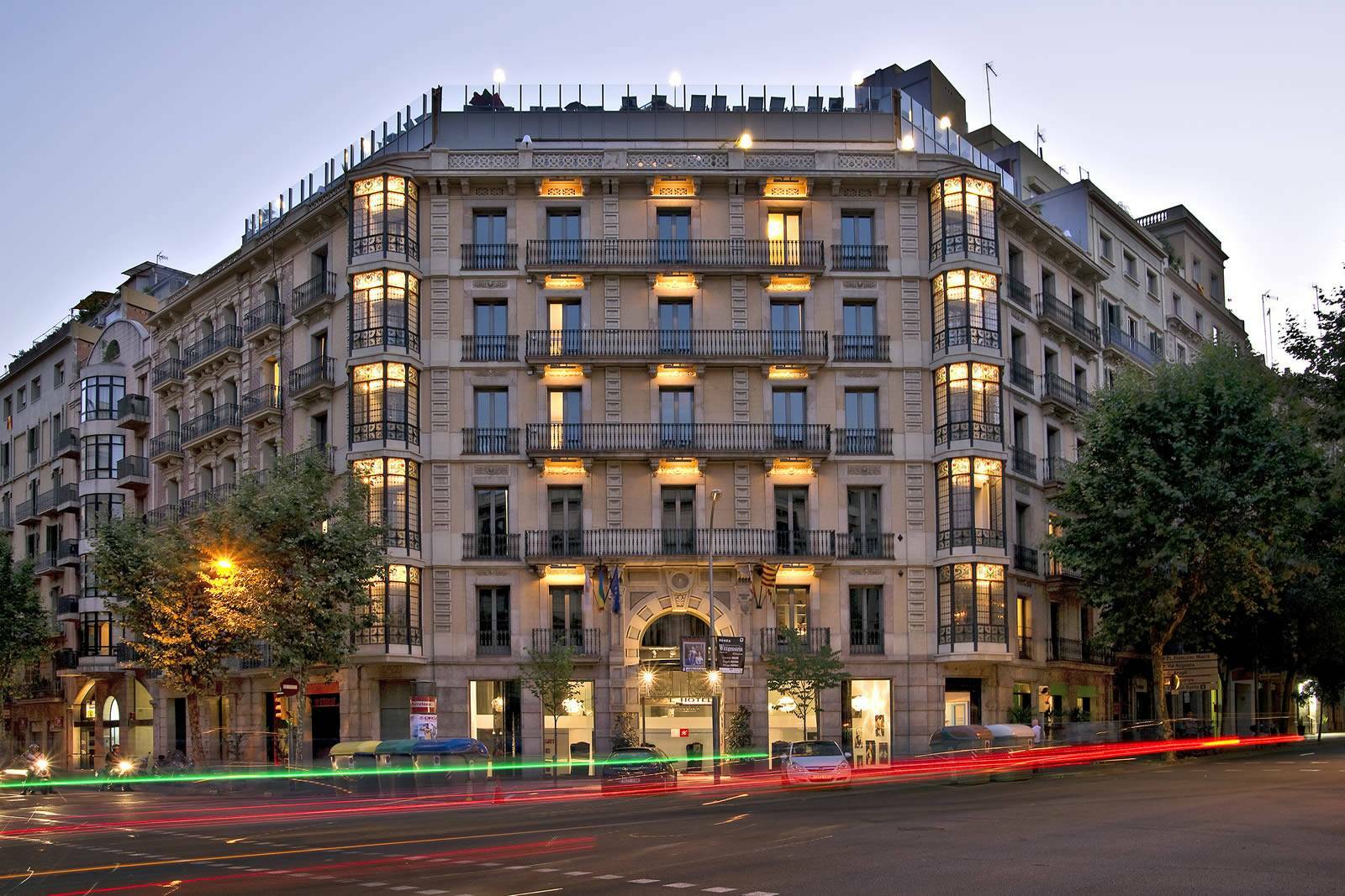 Gallery Hotel - Image 1