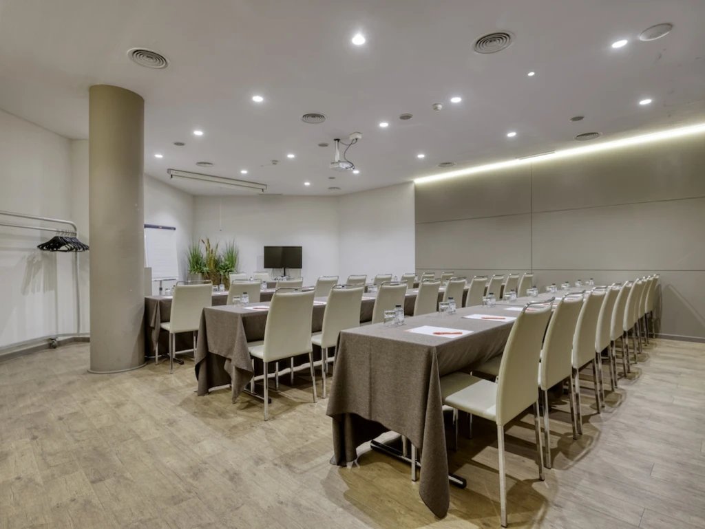 Hotel Alimara-Barcelona - Image 3