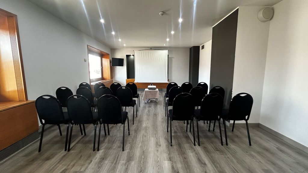 Hotel Atenea Granollers - Image 2