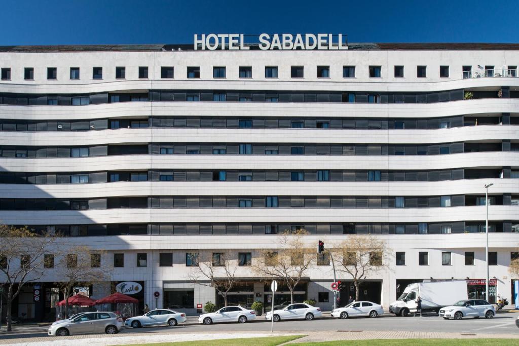 Hotel Catalonia Sabadell - Image 1