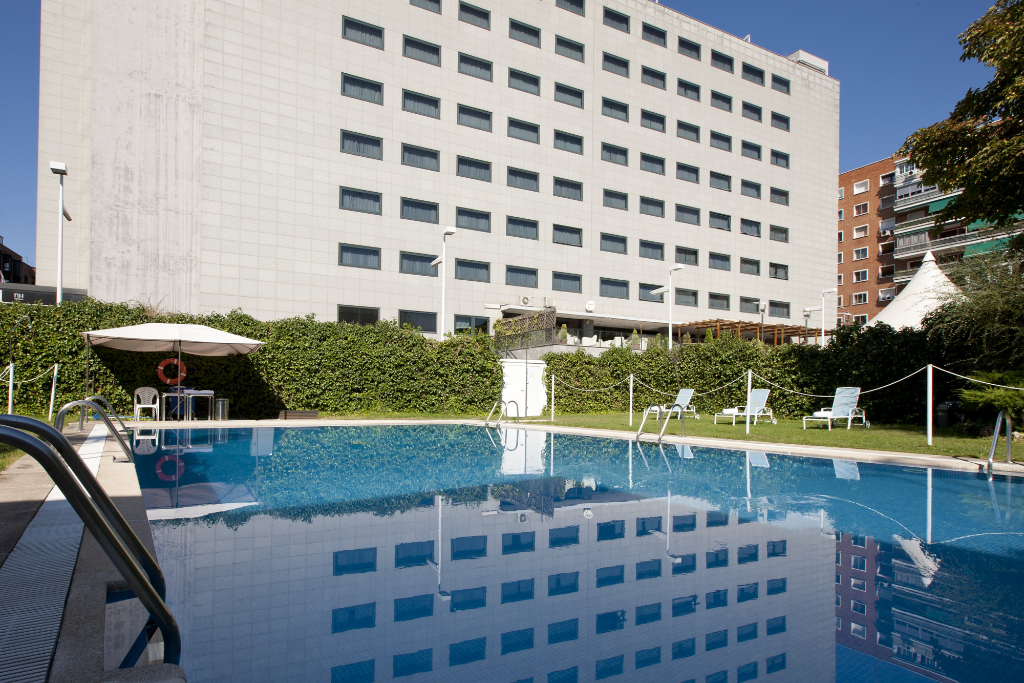 Hotel NH Ventas - Image 1
