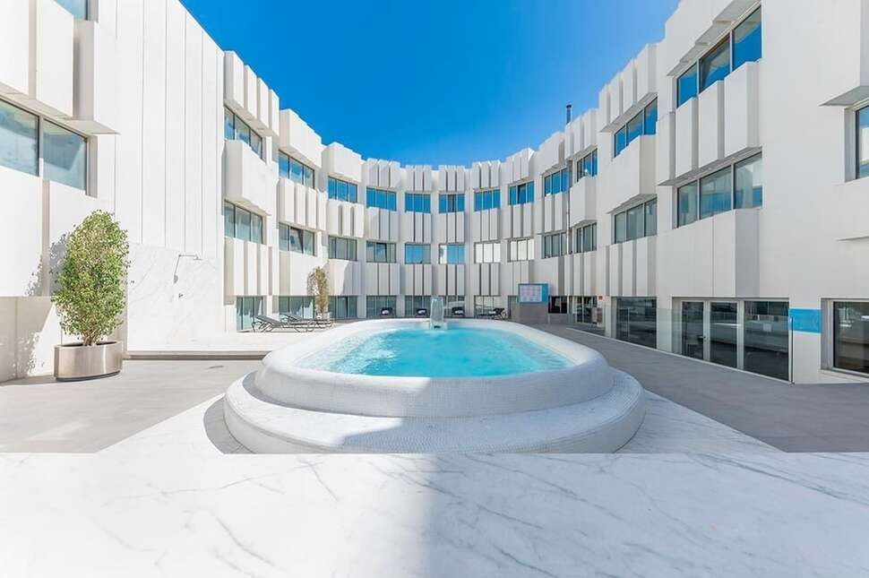 Hotel Port Azafata Valencia - Image 2