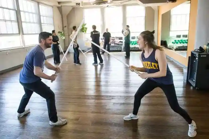 Taller Lightsaber Combat