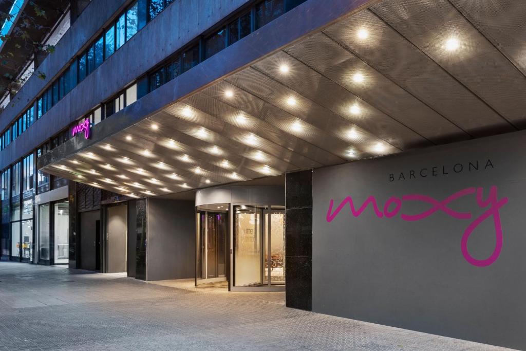 Moxy Barcelona - Image 1