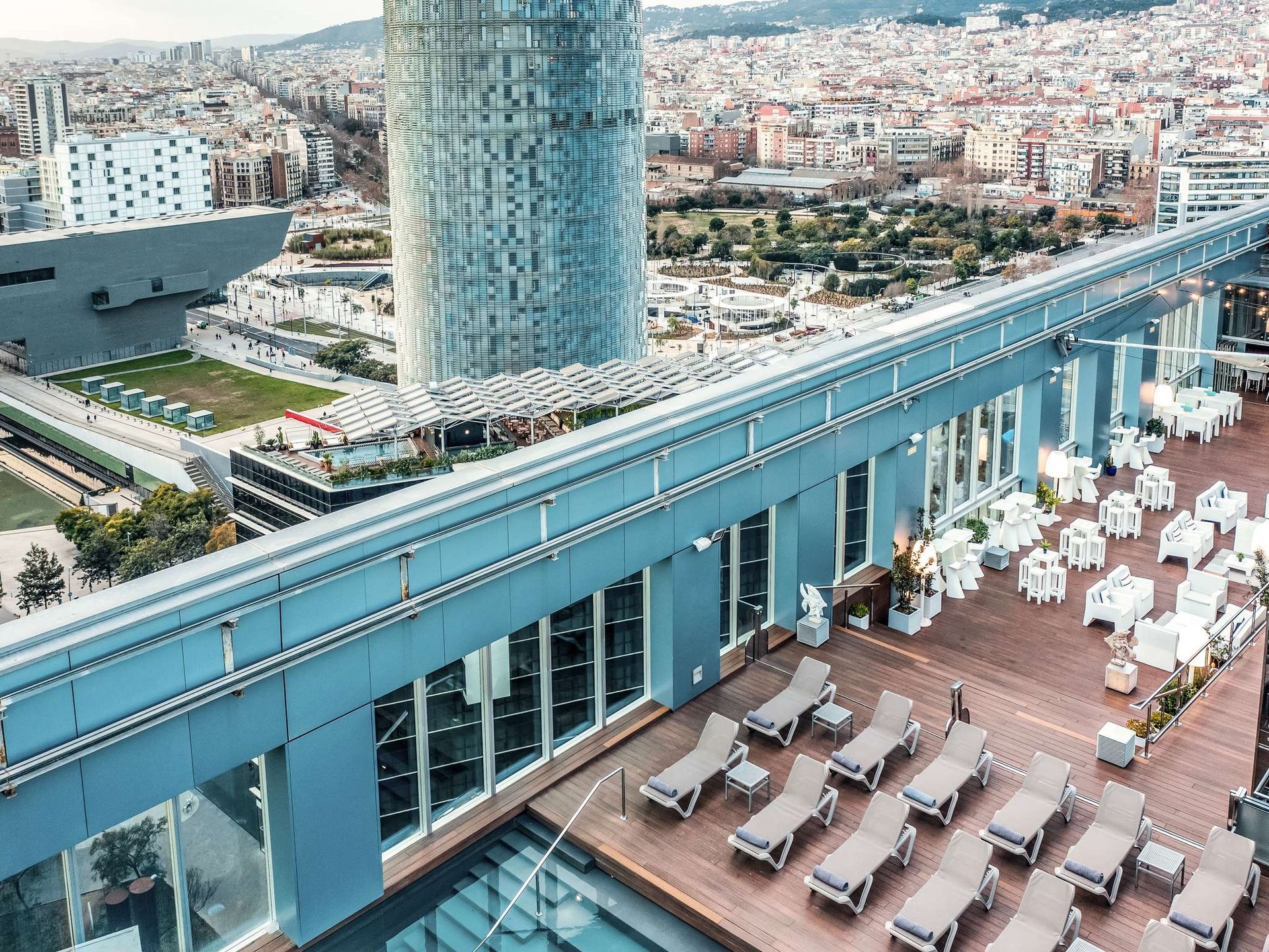 Novotel Barcelona City - Image 2