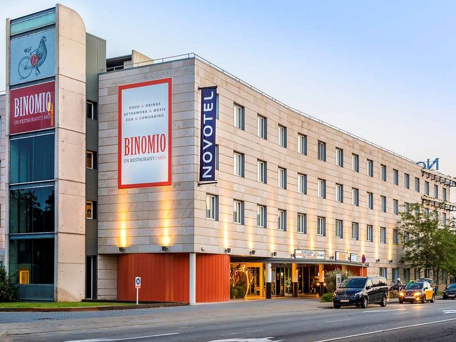 Novotel Cornella - Image 1