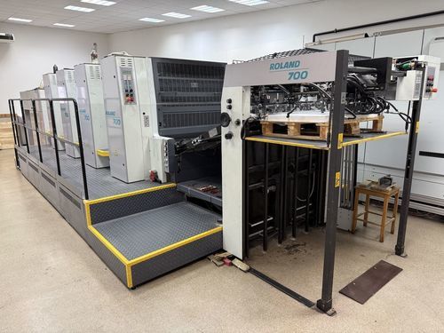 Offer 381428, a ROLAND R 704 P (2000) from 2000