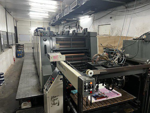 Offer 367930, a KOMORI LITHRONE 528+C from 1998