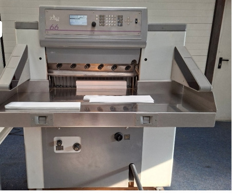 Offer 382117, a POLAR 66 from 2001