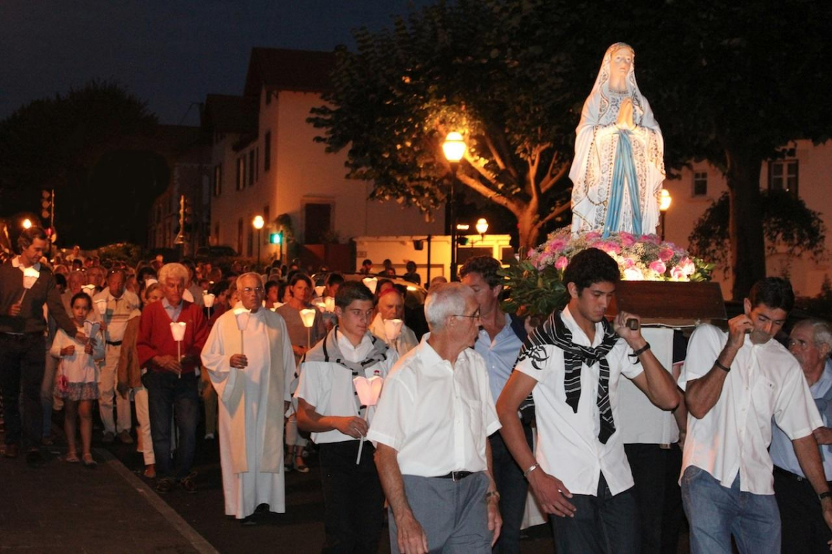 15 août : Assomption de la Vierge... et "Saint"-Napoléon à Biarritz !