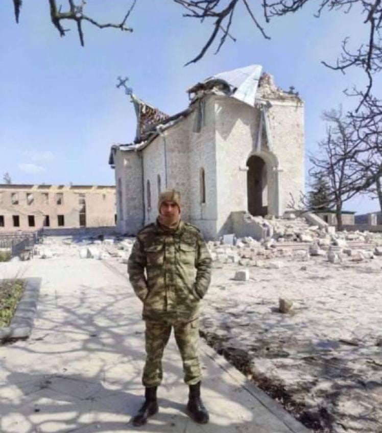 Destruction par les Azéris des sites arméniens millénaires.jpg
