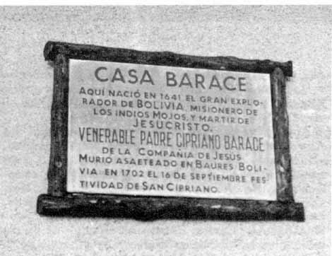 Cipriano Barace - plaque sur sa maison natale à Isaba en Navarre.jpg