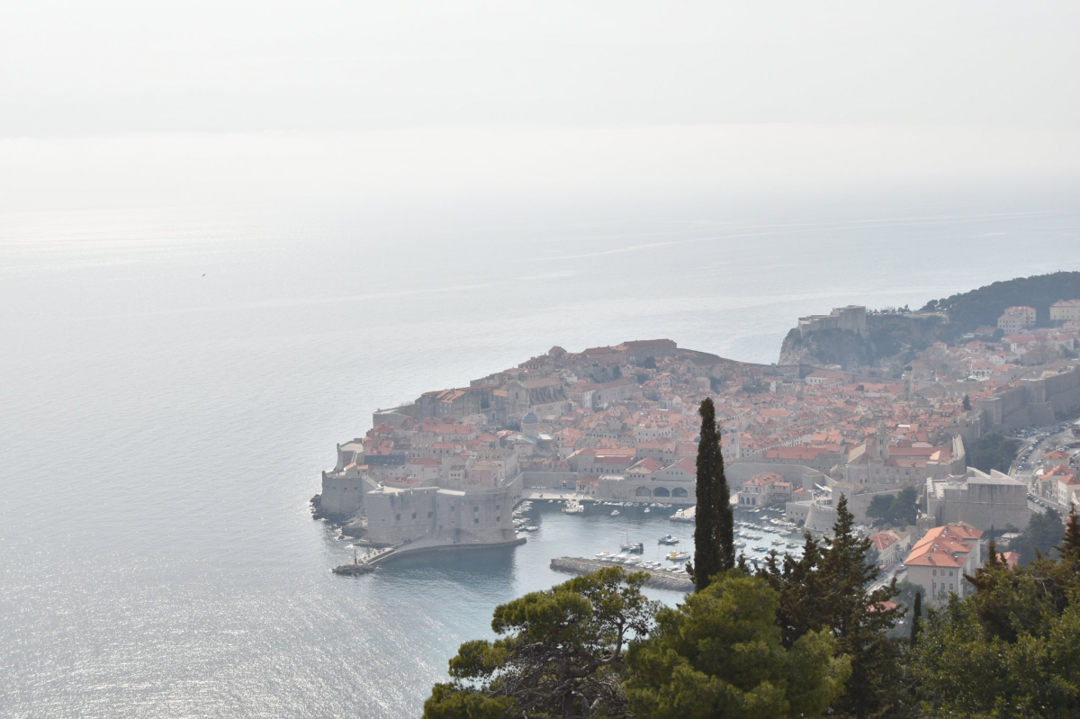 zPremière vision de Dubrovnik depuis l'autoroute.jpg