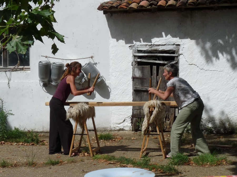 Découverte de la txalaparta à Belloc.jpg