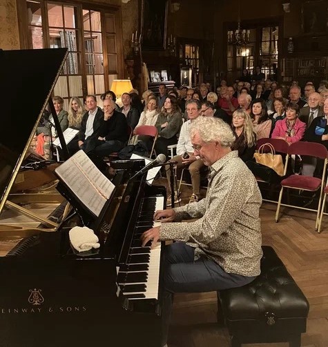 Salle comble au château d'Arcangues pour la soirée  MT4