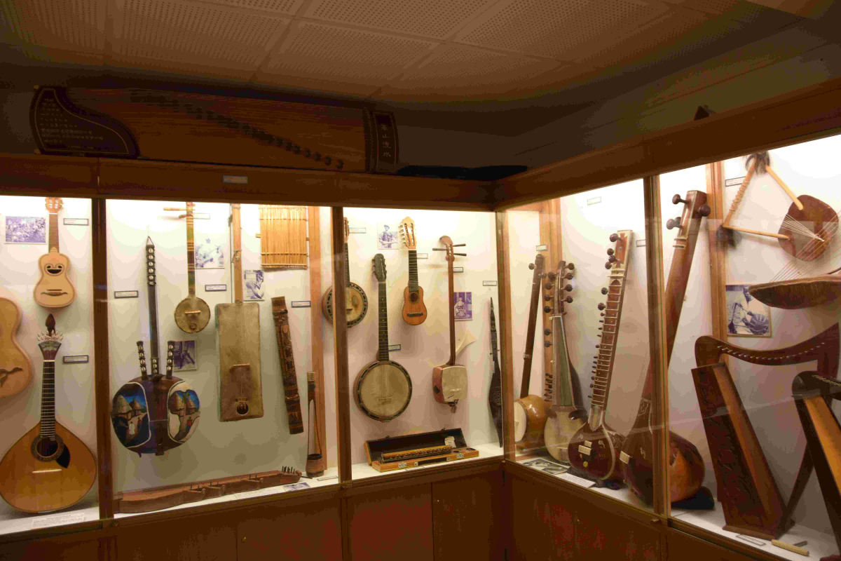 instruments 2.JPG