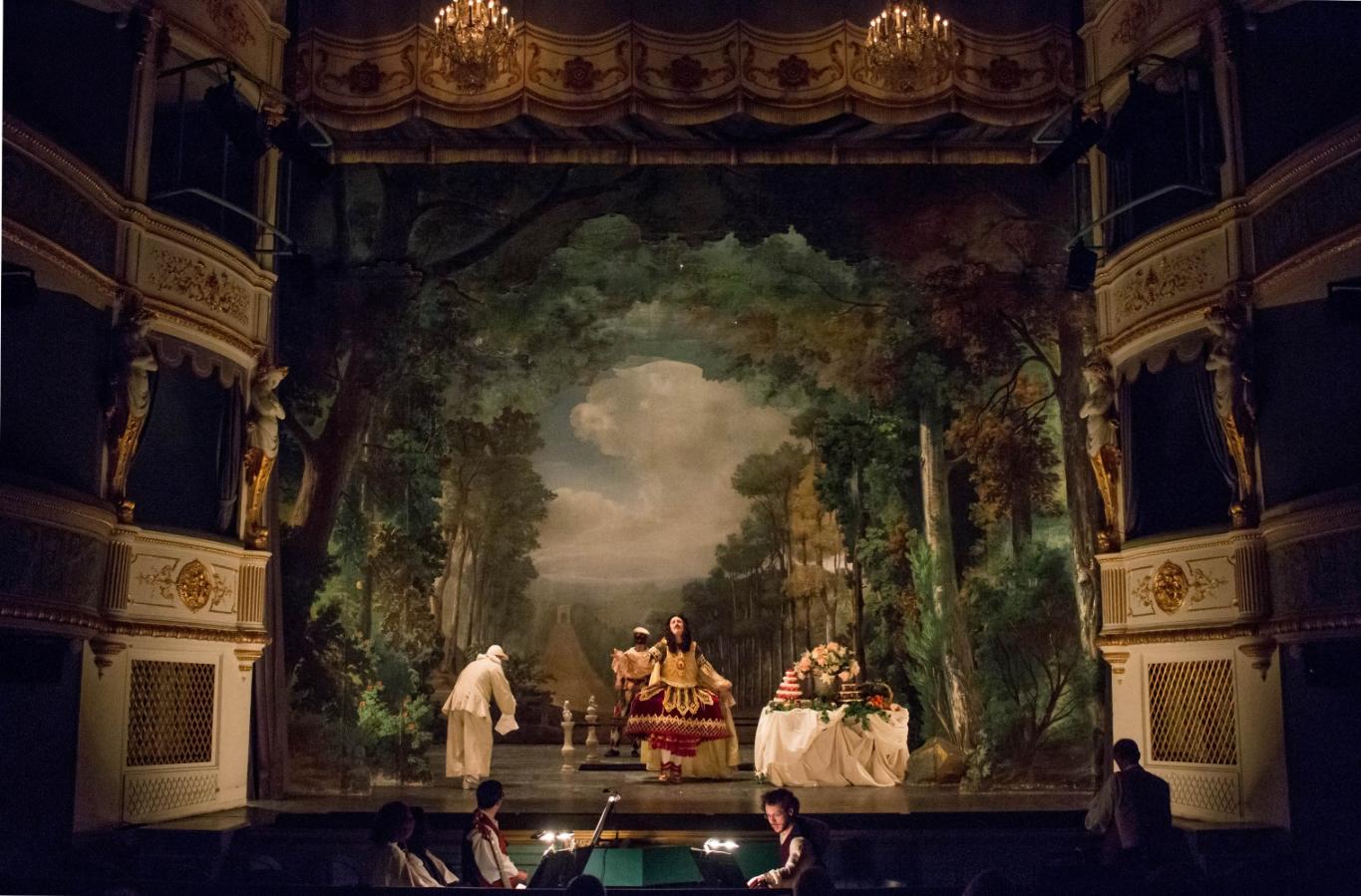 Une bayonnaise, reine de la garbure… Et du théâtre à Versailles !