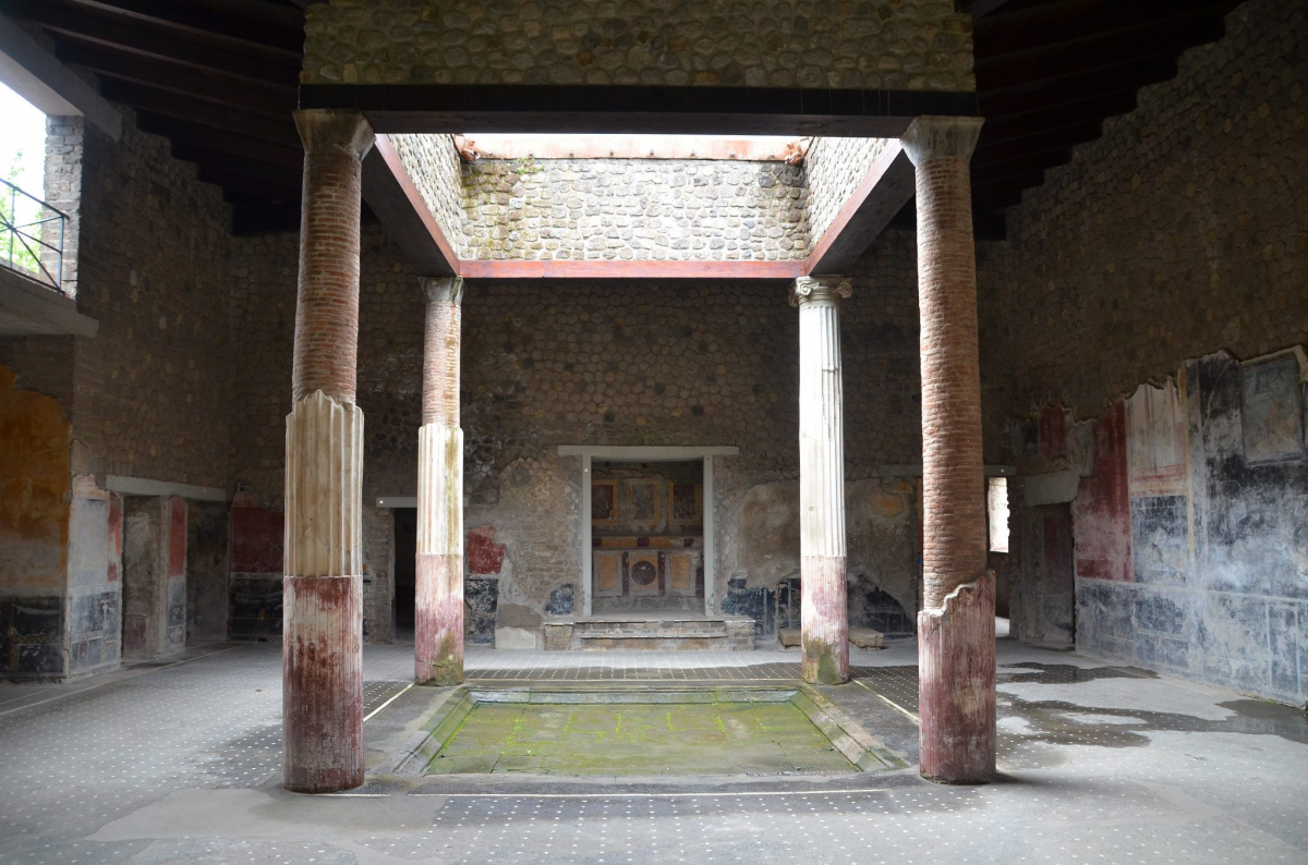Atrium de la Villa San Marco à Stabiae.jpg