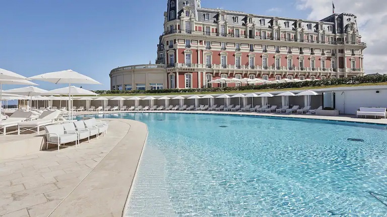 Le Palais impérial cinq étoiles de Biarritz redémarre !