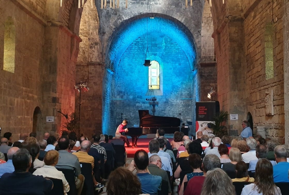 zFestival Isaac Albéniz de Camprodon et la médaille d'Albéniz pour l'interprétation de la Suite Iberia.jpg