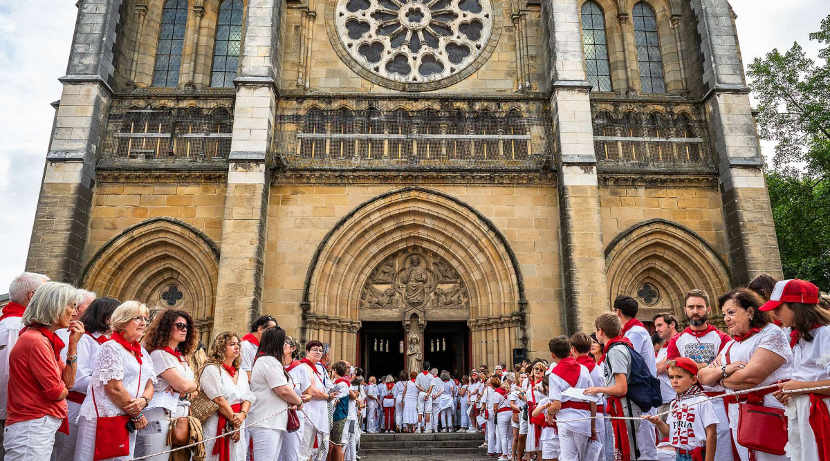 Une tradition : la messe des bandas aux Fêtes de Bayonne