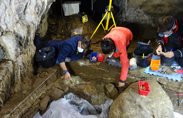 excavacion-cueva-isturitz.jpg
