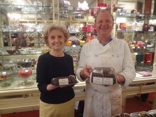 zDaranatz à Bayonne chocolatier passionné, avec son épouse.jpg