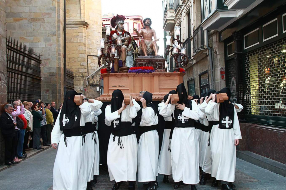 procession Semaine Sainte.jpg