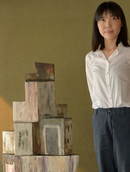 Artiste japonaise céramiste Chisato Yasui.jpg