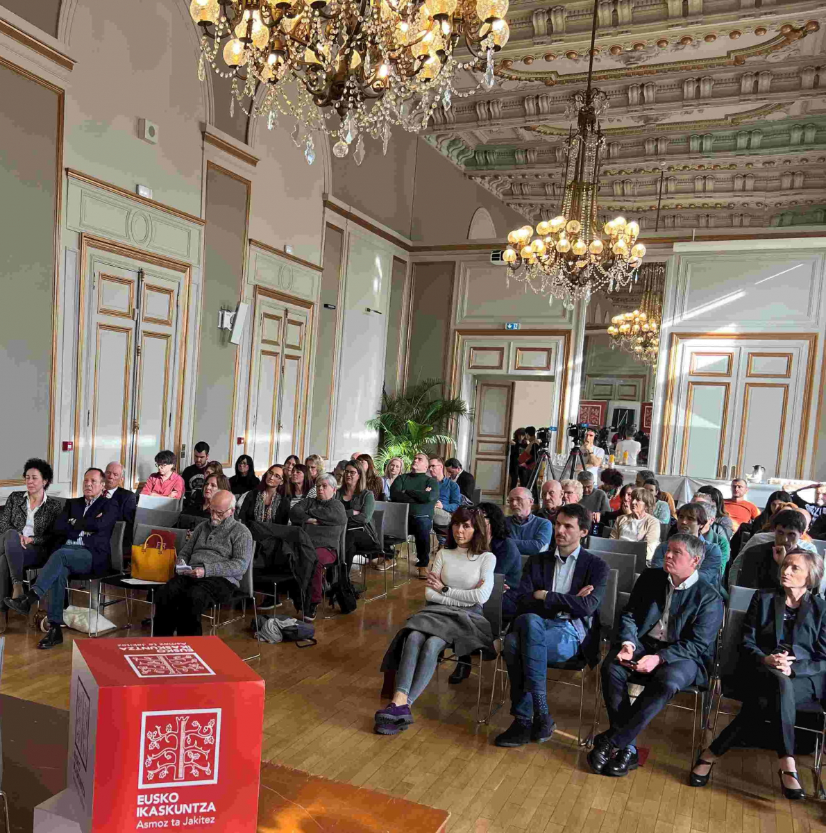 Bayonne : le 75ème anniversaire de la Journée internationale de la langue basque célébré à la mairie