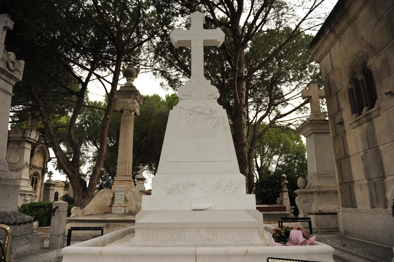 Napoléon et le droit funéraire en France
