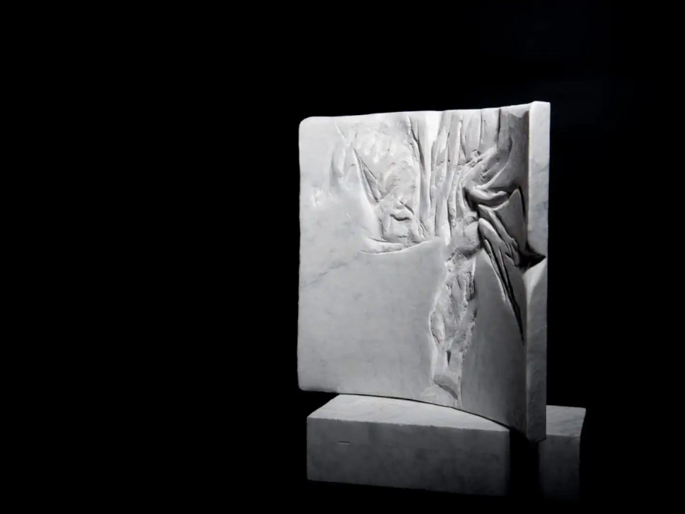 Alma-de-arbol-marbre-statuaire-de-Carrare.jpg