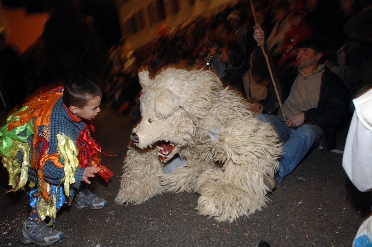 Le temps des Mascarades et l’Ours, héros du carnaval basque