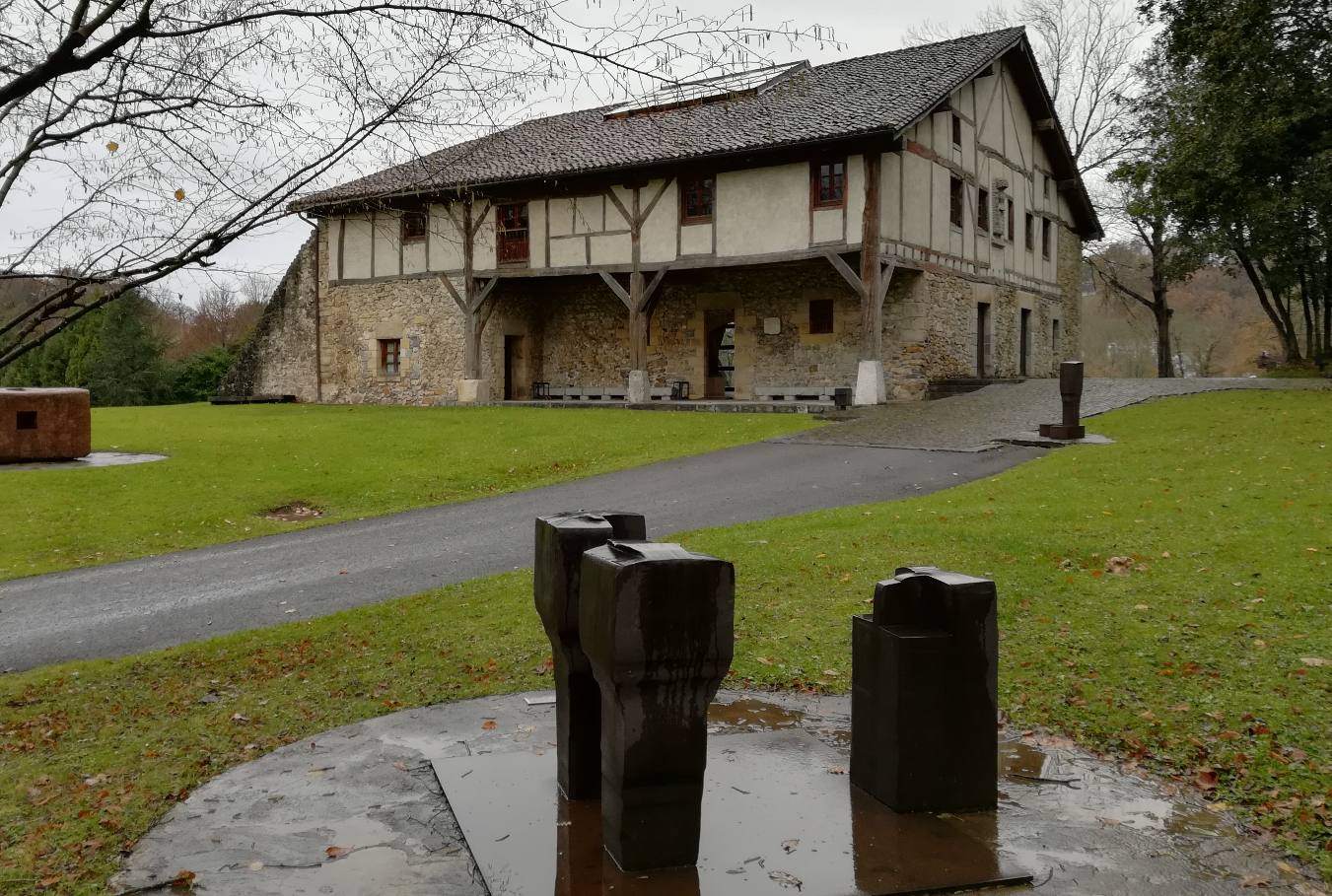 En Avril 2019, la fondation Chillida-Leku rouvrira ses portes