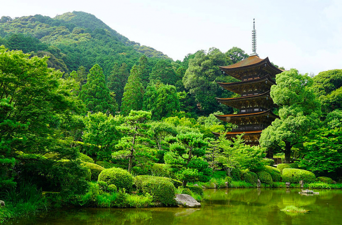 yyyPatrimoine La pagode Ruriko-ji que Saint François Xavier a vue au XVIe siècle à son arrivée à Yamaguchi.jpg