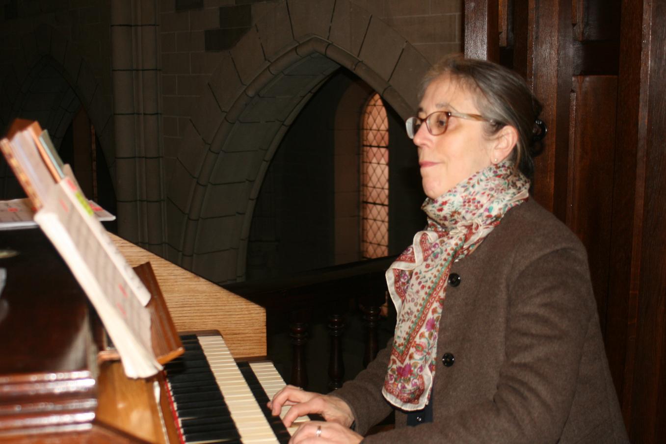 Biarritz : orgue et images pour le Chemin de Croix