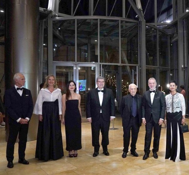 Bilbao : le Guggenheim fête son jubilé d'argent (25 ans) à l'occasion d'un gala