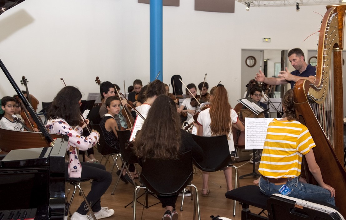 Biarritz : stagiaires du monde entier à l'Académie Internationale de Musique dirigée par Yves Bouillier