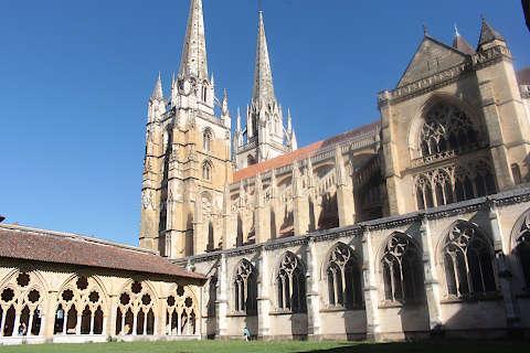 Restaurations de la Tour Sud et de la chapelle des Prébendiers à la cathédrale de Bayonne prévues pour 2021 !