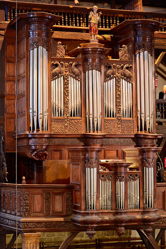 Saint-Jean-de-Luz : relevage du grand orgue de l’église Saint-Jean-Baptiste